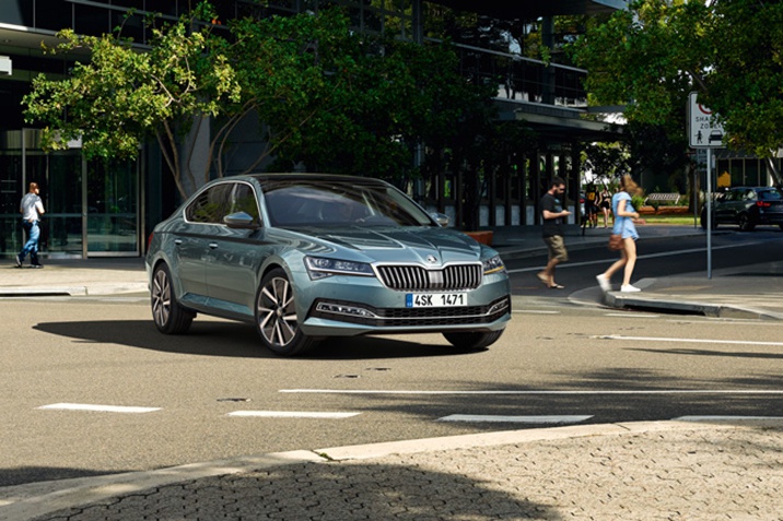 SKODA SUPERB